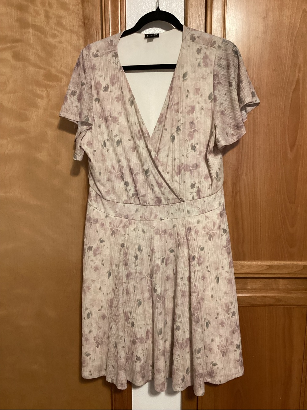 Torrid Dusty Rose Floral Faux-Wrap Mini Dress, size 0(12), NWOT